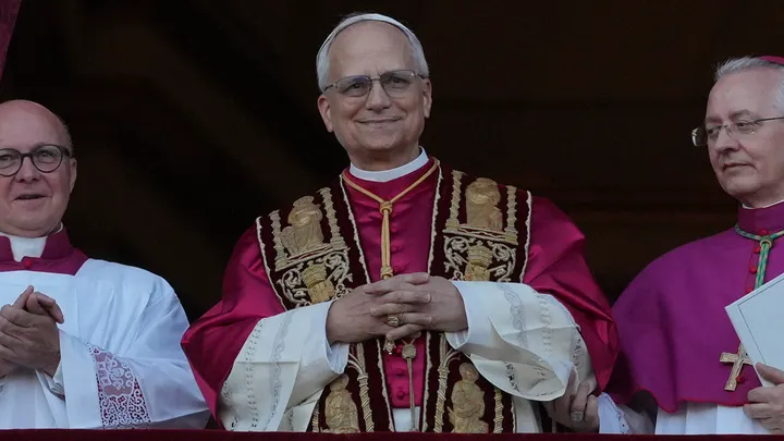 Papa Leão XIV é eleito.