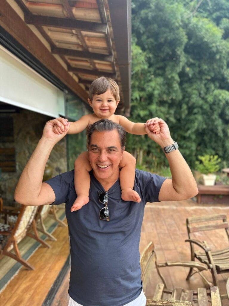 OS PAIS DO ANO DE 2025.