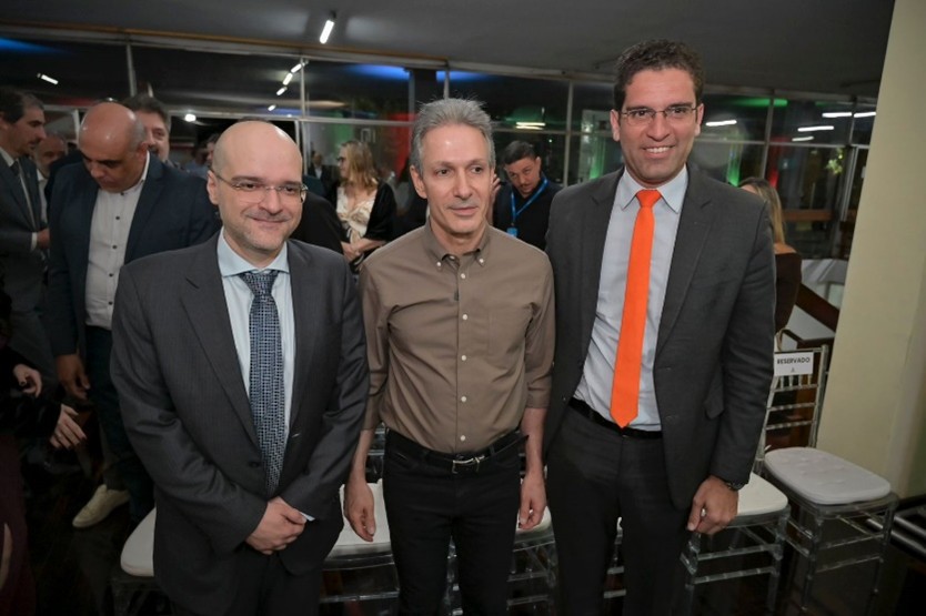 DO LÍBANO PARA O BRASIL.