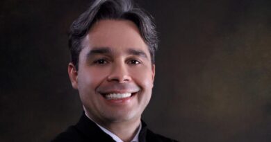 SAÚDE BUCAL - Dr. Maurício Rocha.