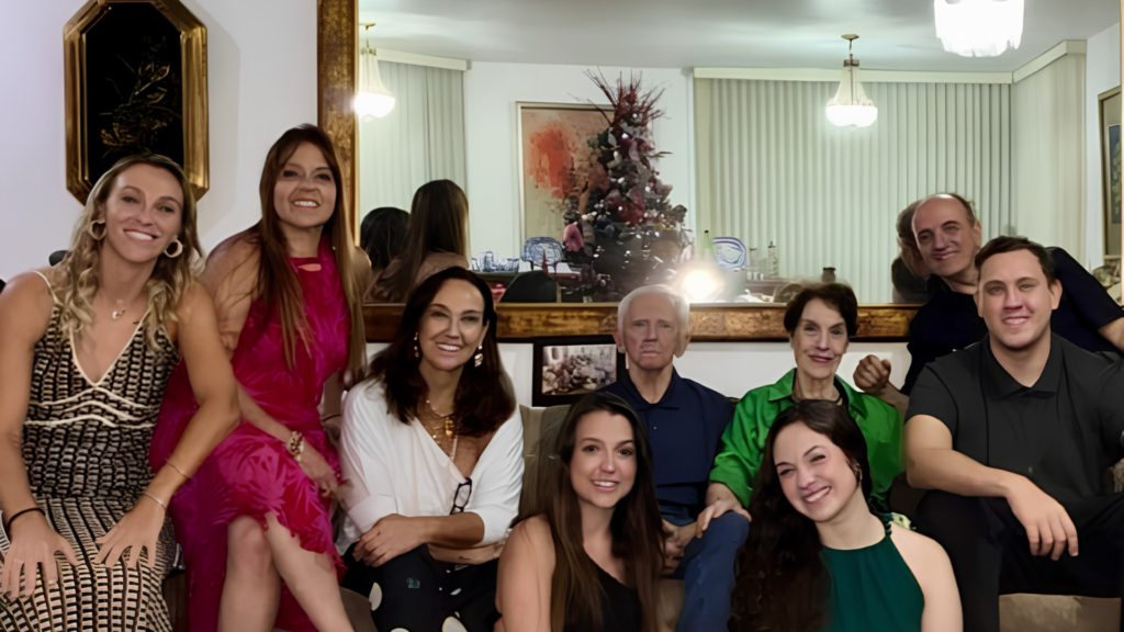 AS MÃES DE PRIMEIRA LINHA DE 2026 - HOMENAGEM DA REVISTA PRIMEIRA LINHA ÀS MÃES DE PRIMEIRA LINHA 2026, ANGELA, GLÓRIA E RAQUEL